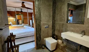 4 Dolphin Views Beachfront Apt. with Private Pool - Image 5