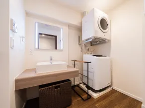 [Special Suite on the upper floor] Takoyaki hot plate & modern Japanese-style room, fully equipped with a party-specified kitchen - Image 5