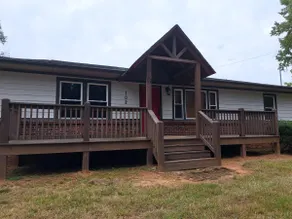 Modern Home Only 3 Miles from Downtown Greenville. - Image 2