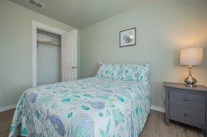 Sea-La-Vie - Coastal Cottage with Community Pool - Image 5