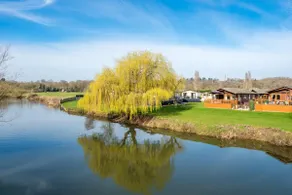 Kingfisher Lodge in Stratford upon Avon - Image 3