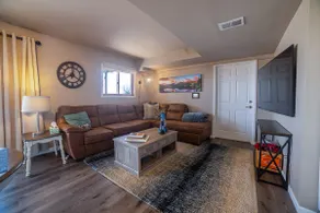 Taste of Country AirBNB, pet friendly - Image 2