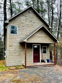 Year Round - Cozy Cabin for 2 - Image 3