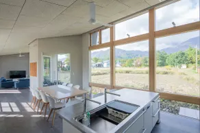Echo Rocks | Private Spacious Mountain View Chalet - Image 4