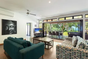 Bramston on the Beach: A Private Poolside Oasis - Image 2