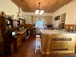 ❤ of Downtown | Pvt Woods | Full Kitch | 2 Porches - Image 5