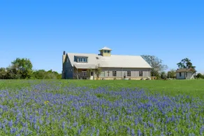 Brenham-Home/Barn amazing place to stay!  Completed 2019 - Image 2