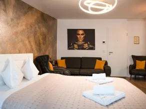 Royal Apartment - Image 3