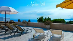 Martin 's Villa. House on the beach with pool - Image 3