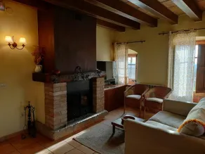 Rural apartment with terrace - Image 4