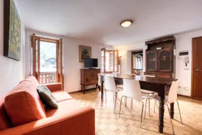 Central Square Apartment - Image 2