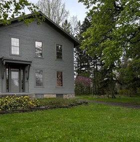 The Logue House - Image 2