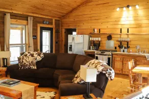 Sasafrass Luxury Log Cabin •creek • Lake •Sleeps 9 - Image 5