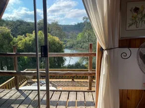 Tranquil Cottage Hideway - Image 3