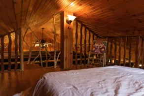 Cozy Log Cabin on Lake w/ Mountain Views - Image 3