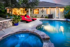 Private Oasis w/Salt water & Solar heated POOL/SPA - Image 3