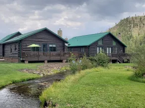 Greer Riverside Lodge #174-Log Cabin - Image 3