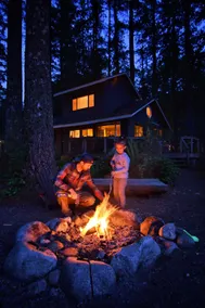 Amos- Iconic River front+Hot Tub+Sauna+Cold Plunge - Image 2