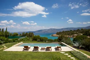 Villa Aria - Luxury Beachfront Villa with Pool and Tennis Court - Image 5