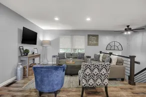 Dwntwn Westfield Family home close to GrandPark and local entertainment - Image 2