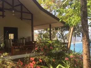 Villa Gamrang 3BR in Cisolok, Queen's Harbor - Image 3