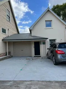Central cottage, 2-3 bedrooms, With garage - Image 2