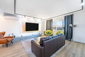 Delightful TV show apartment in Garden Grove - Image 3
