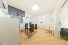Ahllenrock, 2nd-floor apartment, 1 bedroom + flexible | 4–6 | Near Barcelona - Image 2