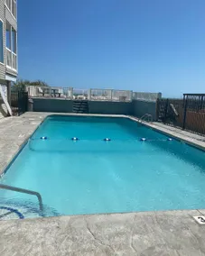 Oceanfront 3 BD/2.5 BA Magnificent Views/Pool/WiFi - Image 3