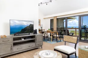 Oceanfront, Private Lanai, Steps to Beach - Image 4