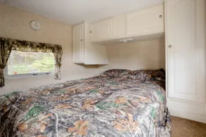 Cathy's Cozy Camper - Image 5