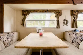 Cathy's Cozy Camper - Image 3