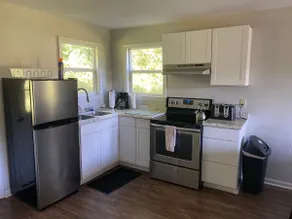 Quaint 2BR home w access to Black Creek & downtown - Image 3