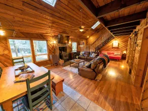 Lolo lodge-Hot tub, trail to river, fast wifi - Image 4