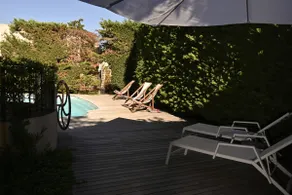 Luxury air-conditioned 3-bedroom gîte with private terrace and shared swimming pool - Image 3