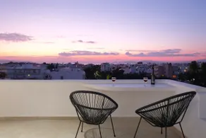 Glyfada Amazing Suite with sea view & jacuzzi - Image 3