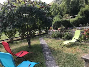 House with large, quiet garden and beautiful mountain views - Image 2