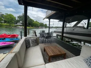 Hot Tub | Sundeck | Deep Water | View - Image 3