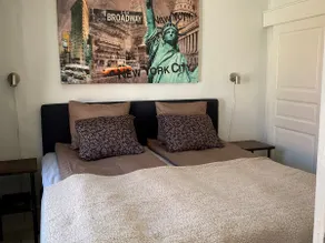 Quiet suite in the best location with amazing courtyard! - Image 3
