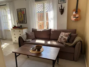 Quiet suite in the best location with amazing courtyard! - Image 2