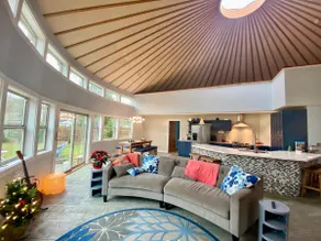 The Luxury Vineyard Yurt - Image 2