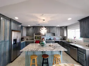 Contemporary Design with In-Town Convenience - Image 3