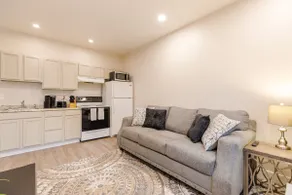 Historic Downtown Suite - Image 2