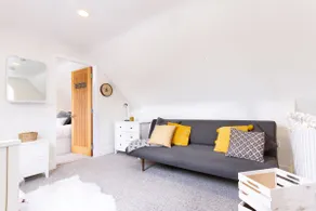 No 17 Tregoyne, Porthtowan 5 min to beach - Image 3