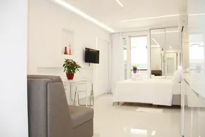 Kostas Acropolis Studio 1 - Image 4