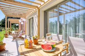 Kumquart Guesthouse, 20 people, private pool - Image 5