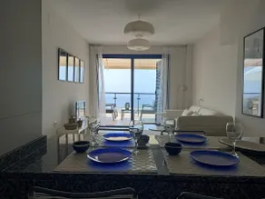 A beautiful apartment with an ocean view - Image 4