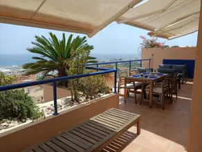 A beautiful apartment with an ocean view - Image 2