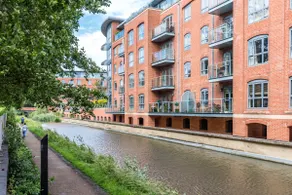 Riverfront Jericho Flat with Views - 2 Bedrooms - Image 4