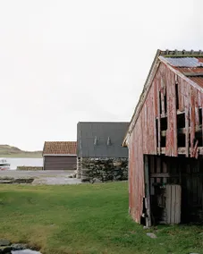 Boathouse by the lake in Sokn, Stavanger - Image 2